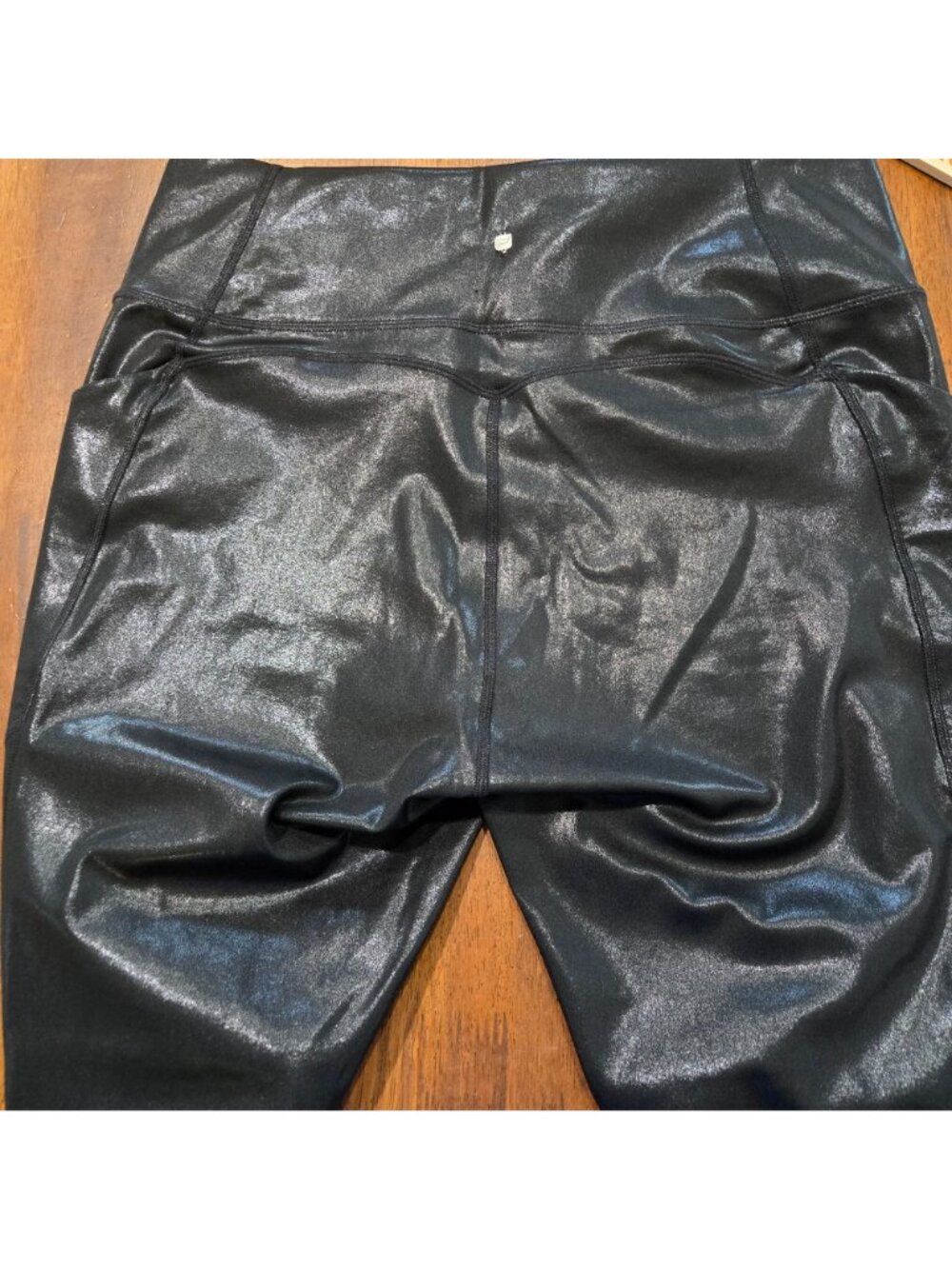 Fabletics Anywhere Motion365+ Shine High-Waisted Leggings Womens Size M (6-195) - Picture 2 of 10